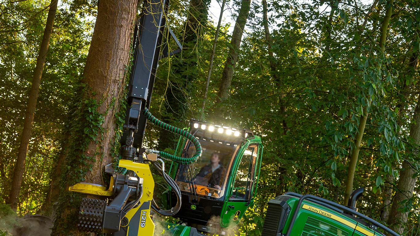 John Deere 1470G töötamas