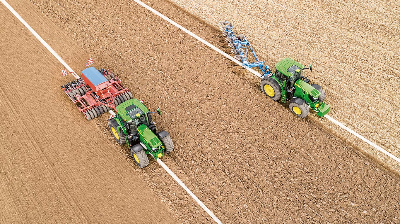 Traktoriga integreeritud John Deere Active Implement Guidance™