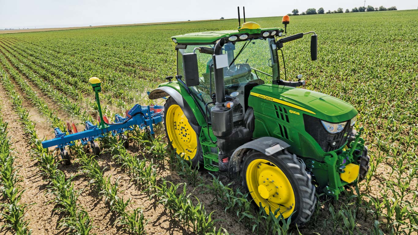 Traktoriga integreeritud John Deere Active Implement Guidance™